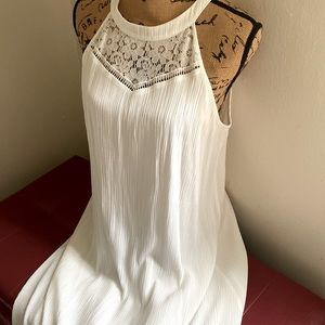 white women's dress ideal for the beach size L brand Indigo Rose
